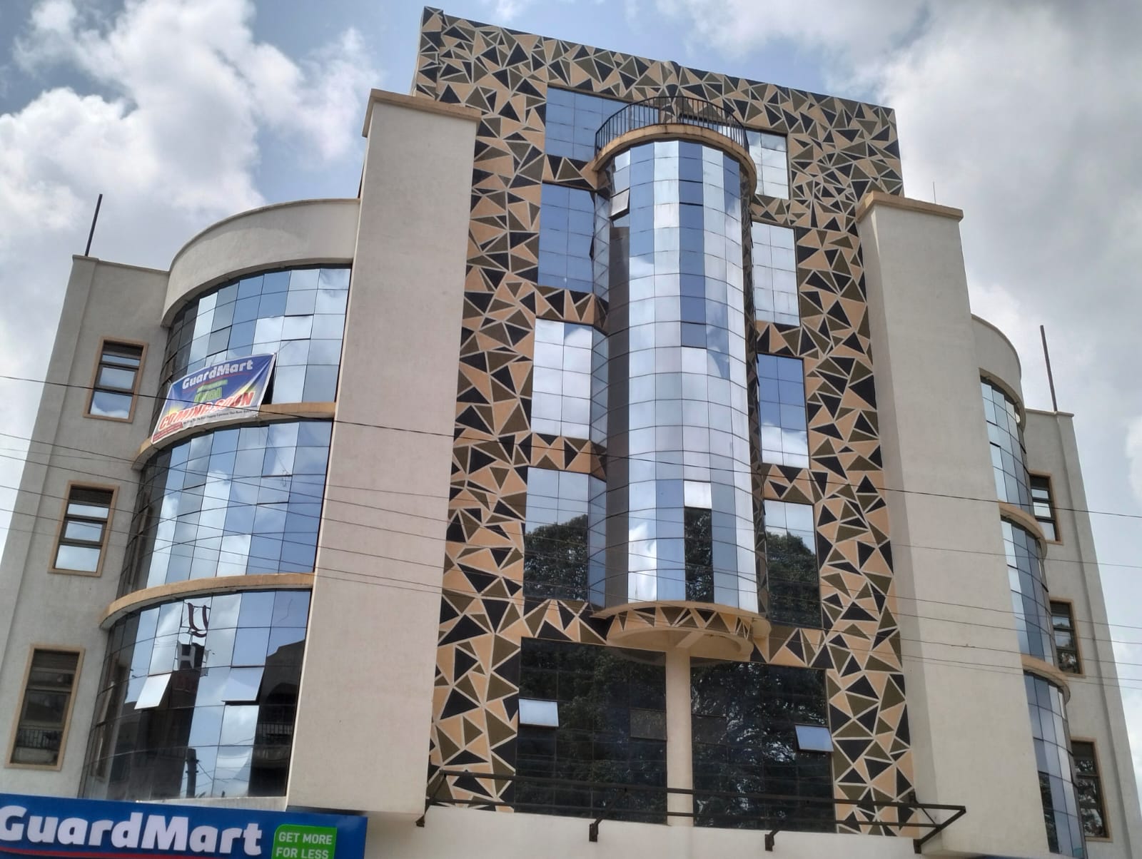 KampDavid Mall — main facade