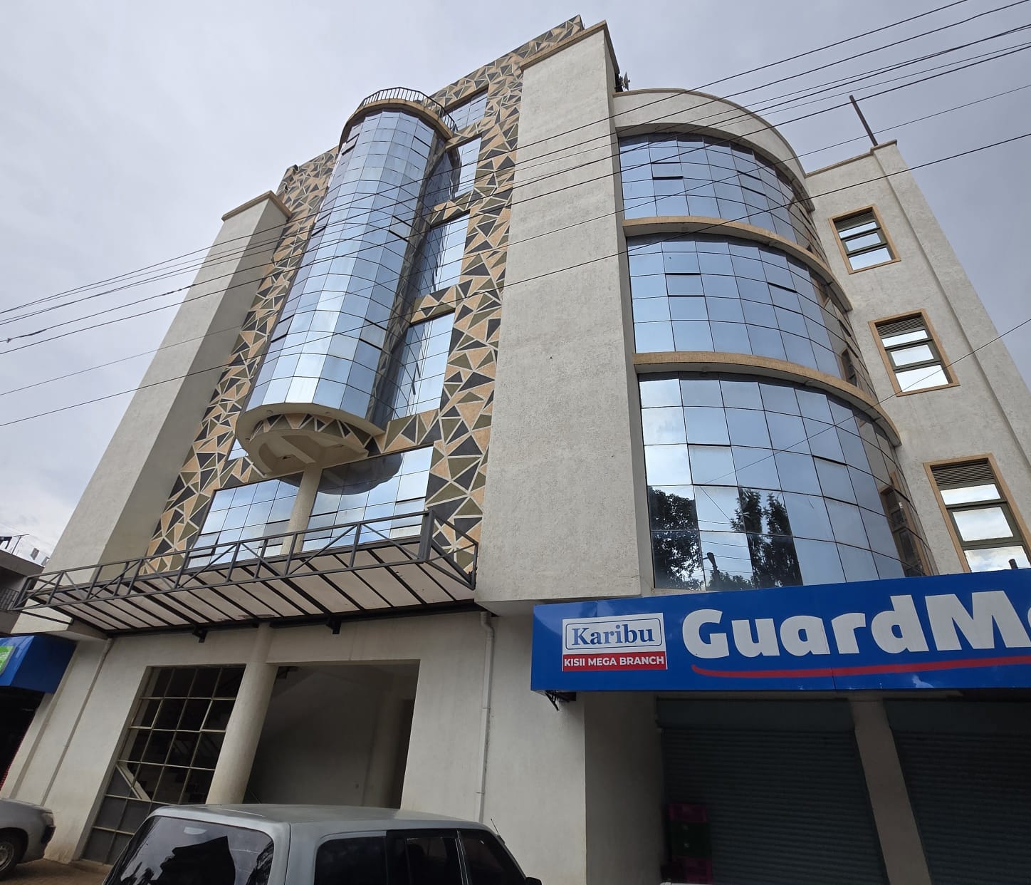 KampDavid Mall — side elevation